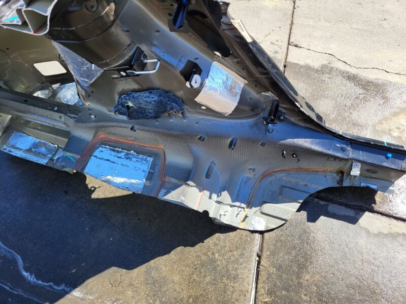 Does not apply 2012-2015 Tesla Model S Rear Left Quarter Body Side Panel Structural Cut Out LH