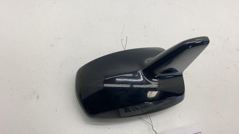 A1728270011 ⭕14-15 Mercedes-Benz B Electric Drive Shark Fin Roof Mounted Antenna A1728270011