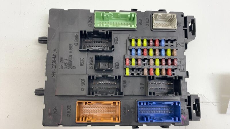 GV6T14A073CC 2015-2018 Ford C-Max Body Control Module Fuse Box Relay BCM GV6T-14A073-CC Assy