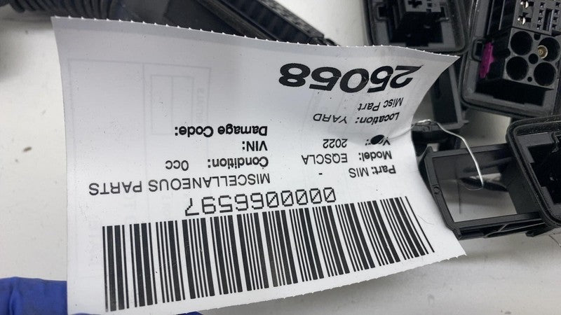 A0005451643 ⭕ 2022 EQS 450+ Front Door Body Connector Harness Adapter Housing A0015459303