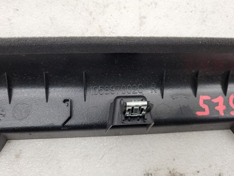105155604B ⭕ 2016-2020 Tesla Model X Falcon Door Mid Gap Hider Right Side OEM 1051556-04-B