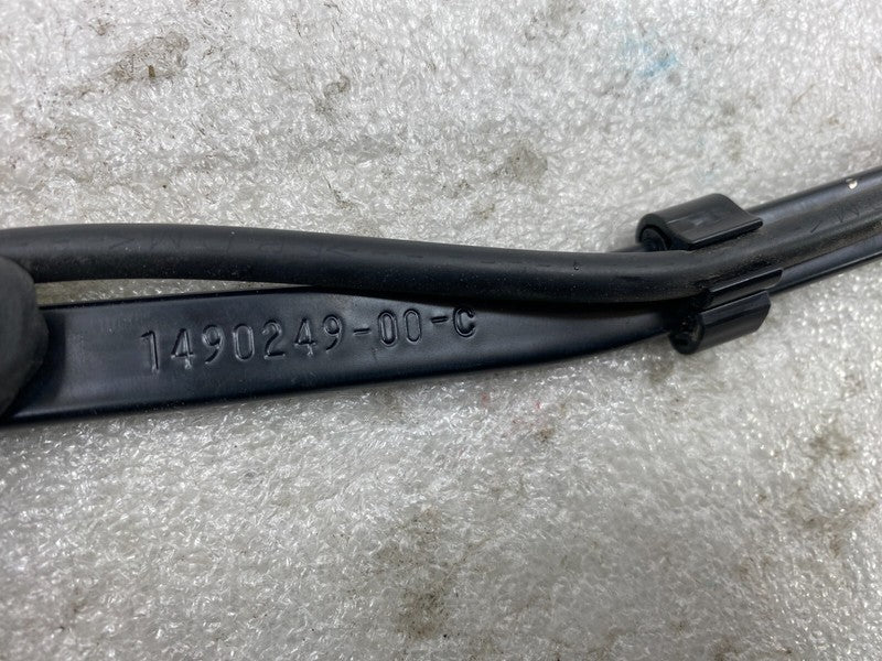 149024900C ⭕ 2020-2024 Tesla Model Y Front Driver Side Wiper Arm & Blade Left 1490249-00-C
