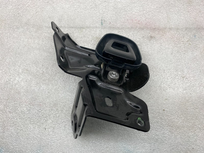 1060012 00 D ⭕ 16-20 Model X Rear Interior Trim Trunk Liftgate Tie Down Bracket 1060012-00-D