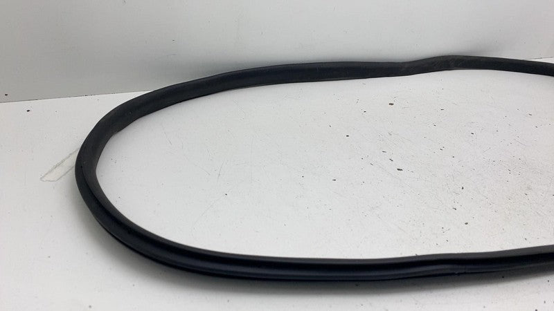 ⭕20-26 Tesla Model Y Front Door Body Weatherstrip Rubber Seal Right 14