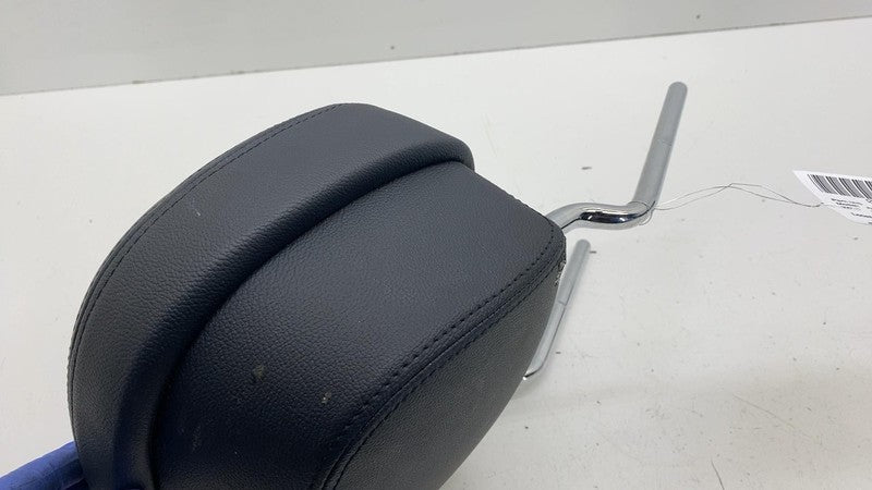 ⭕2020 Maserati Driver or Passenger Side Seat Headrest Headrest Left or Right OEM