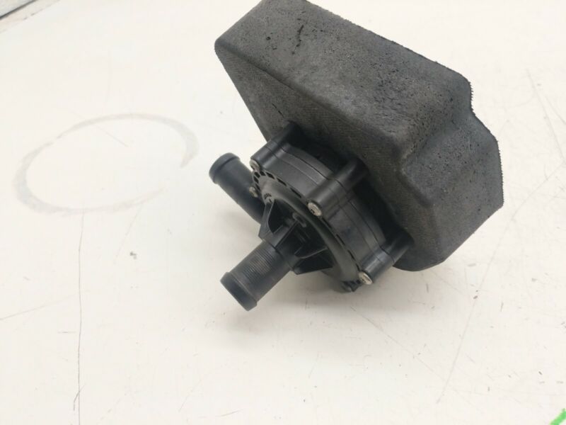 Does Not Apply 2012-2020 Tesla Model S Auxiliary Electric Water Cooling Coolant Pump Assembly