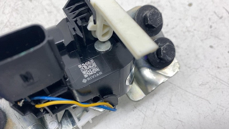 PT00758734B ⭕ 2022-2025 Rivian Liftgate Tailgate Door Upper Lock Latch Actuator PT00758734-B