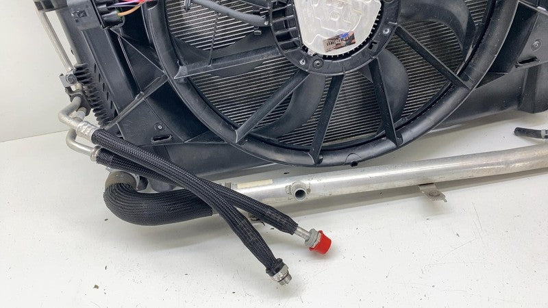 ⭕ 2017-2021 Chrysler Pacifica 3.6L Radiator Assy (8th VIN = G) w/o tow package