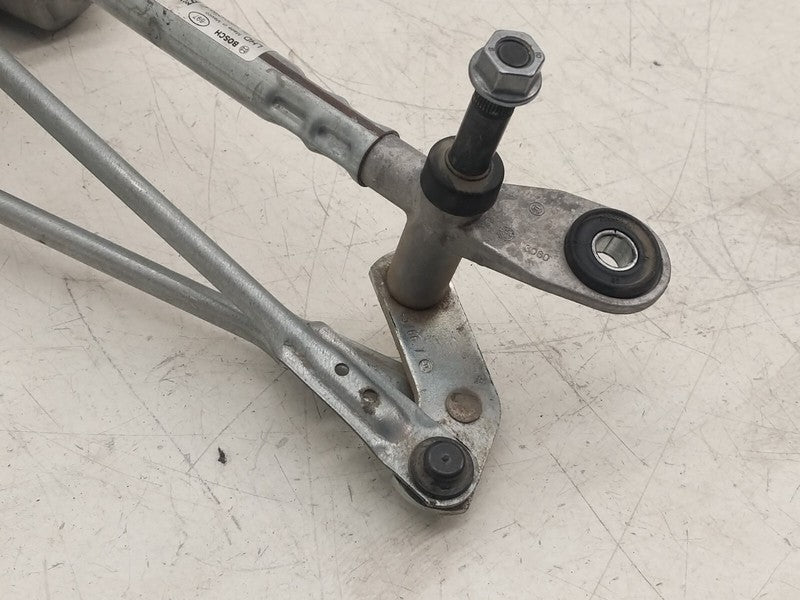 1490242 00 A 2020-2023 Tesla Y MY Front Windshield Wiper Linkage Motor & Module 1490242-00-A