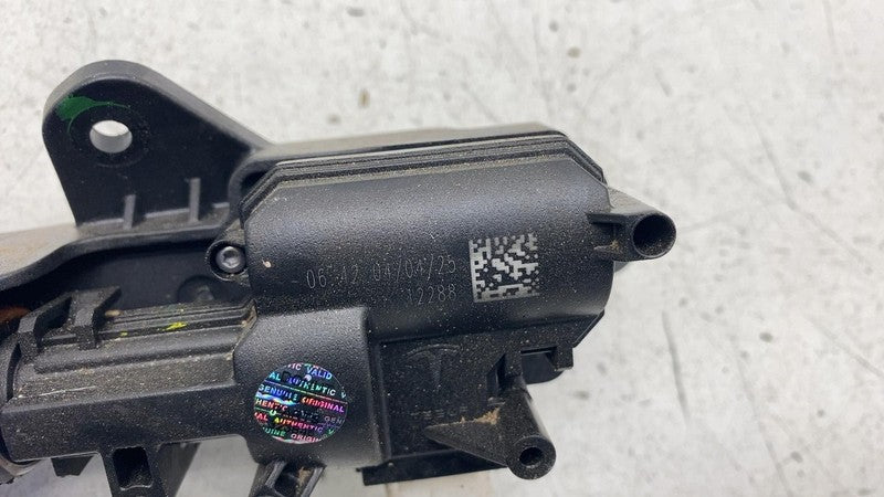 ⭕ 2020-2026 Model Y Hood Latch Double Pull Single Actuator w/ Cable 18