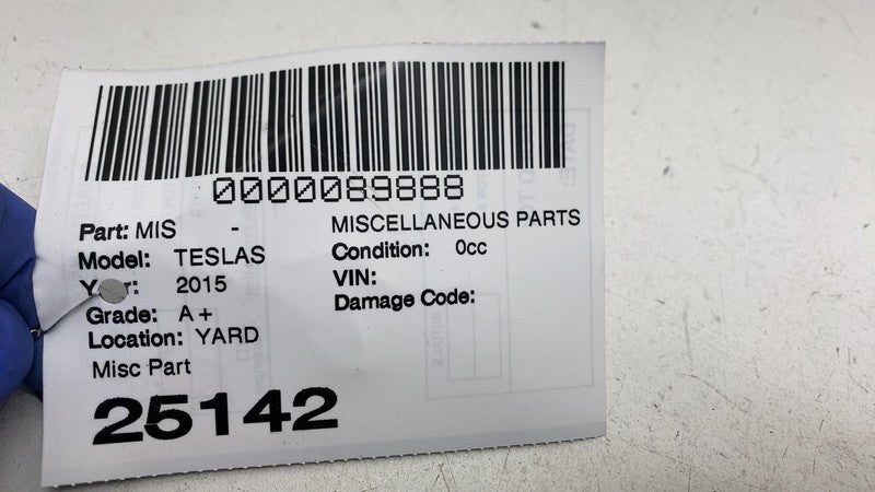 ⭕2012-2015 Tesla Model S Rear Driver Side Door Exterior Chrome Belt Mo