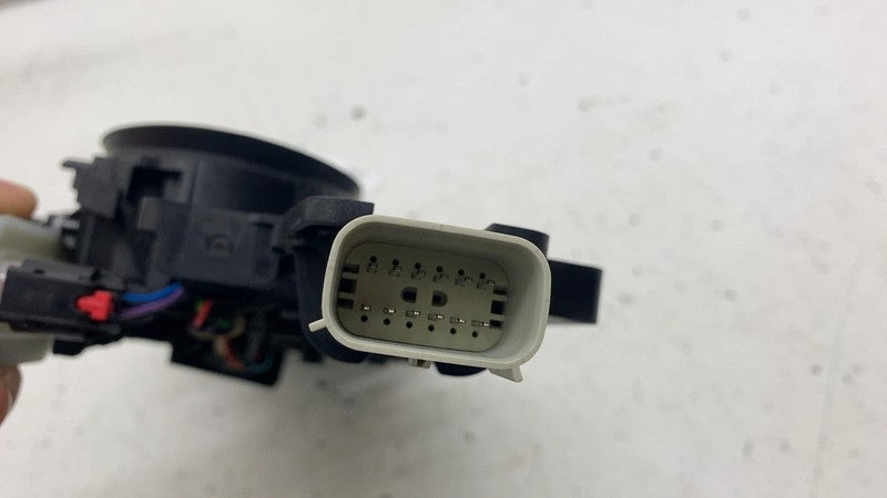 PT00002453-M ⭕ 2022-2024 Rivian R1T R1S Front Left Door Handle LH Silver EXP004 PT00002453-M