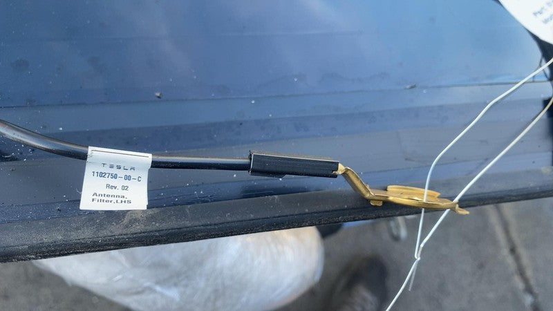 ⭕ 17-20 Model 3 M3 Rear Trunk Panoramic Backlite Glass Back Section 14