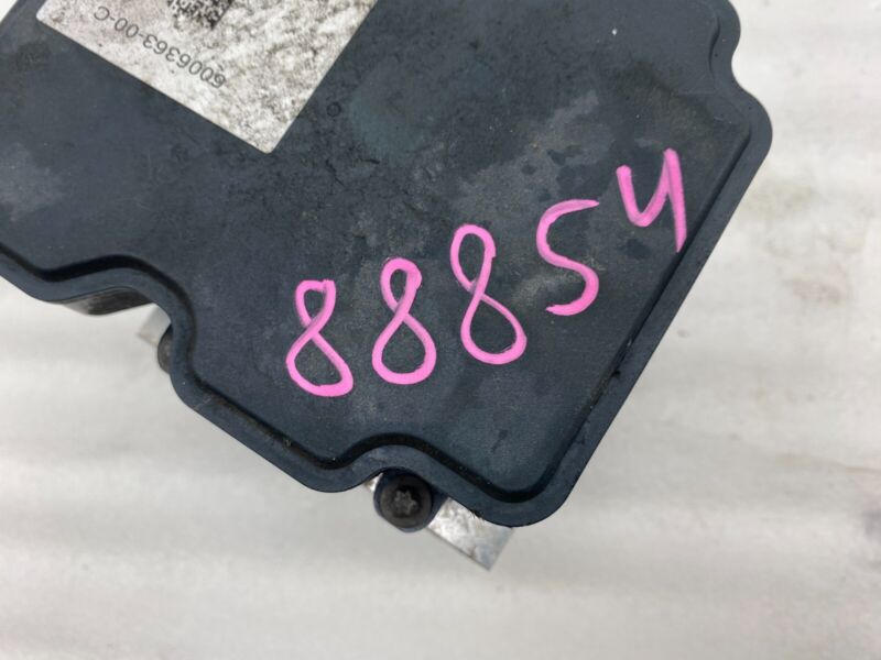 2012-2015 Tesla Model S Hydraulic Control ABS Anti-Lock Brake System Pump Module