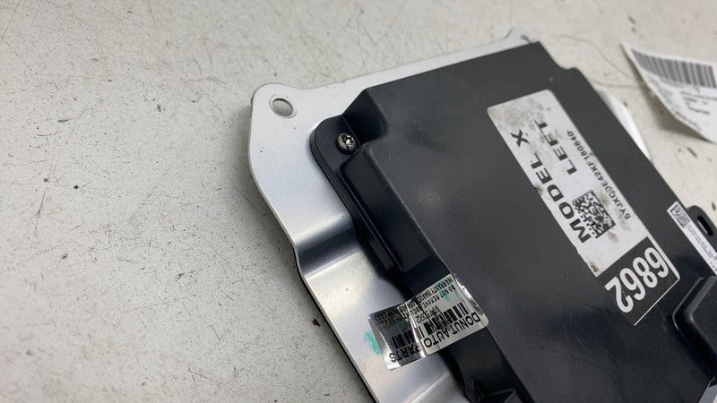 ⭕ 2016-2020 Tesla Model X Front Door Controller Control Module Left 10