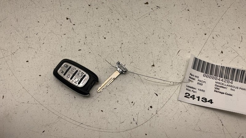 ⭕ 2017-2024 Chrysler Pacifica Keyless Entry Remote Smart Key FOB Transmitter OEM