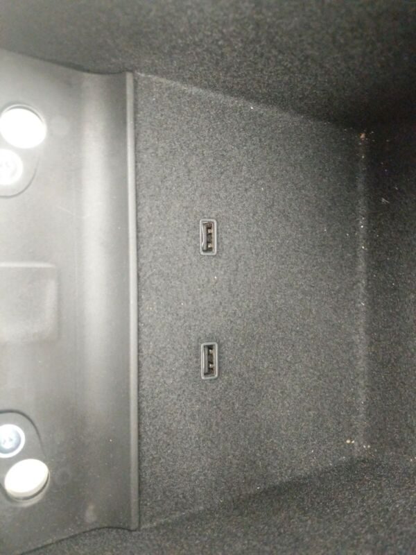 1087920-00-F 2017-2020 Tesla Model 3 M3 Front Bin Insert Center Console Storage Tray Assembly
