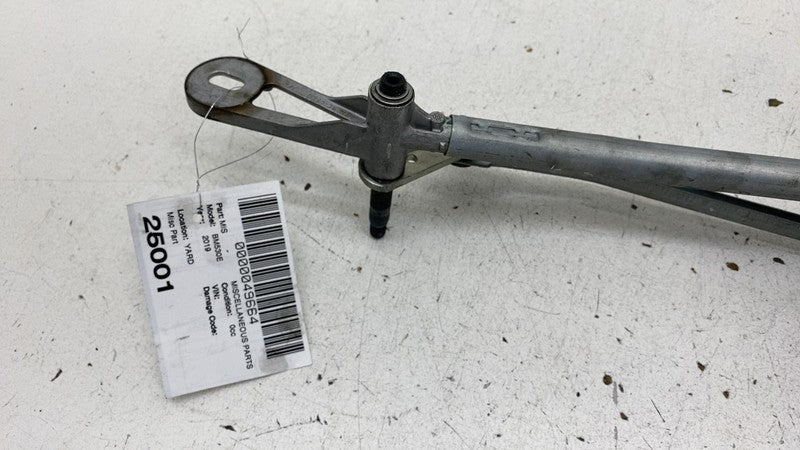 W000061428 2018 2019 BMW 530e G30 Front Windshield Wiper Transmission Linkage w/ Motor Assy