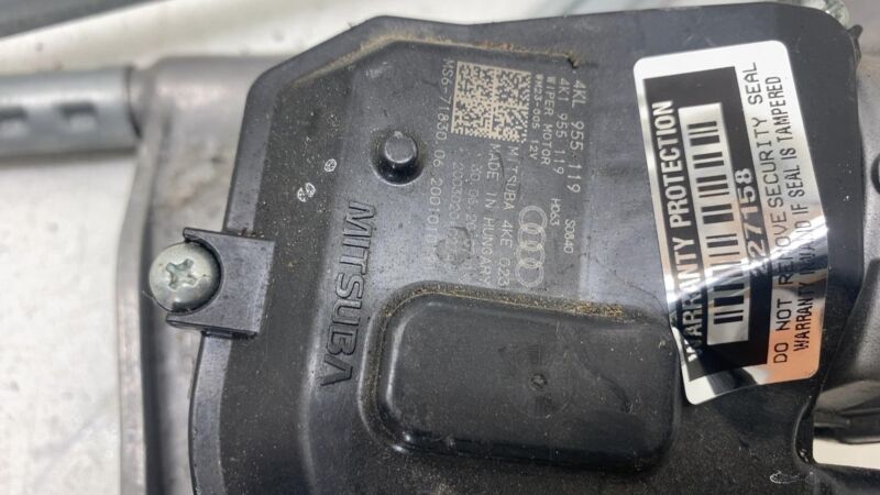 4KL 955 119 ⭕ 2019-2023 Audi E-Tron Windshield Wiper Transmission Linkage & Motor 4KL955119