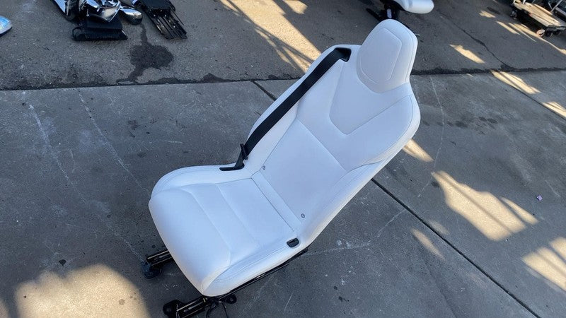 ⭕ 2016-2020 Tesla Model X Rear Passenger Side 2nd Row Seat Right Leath