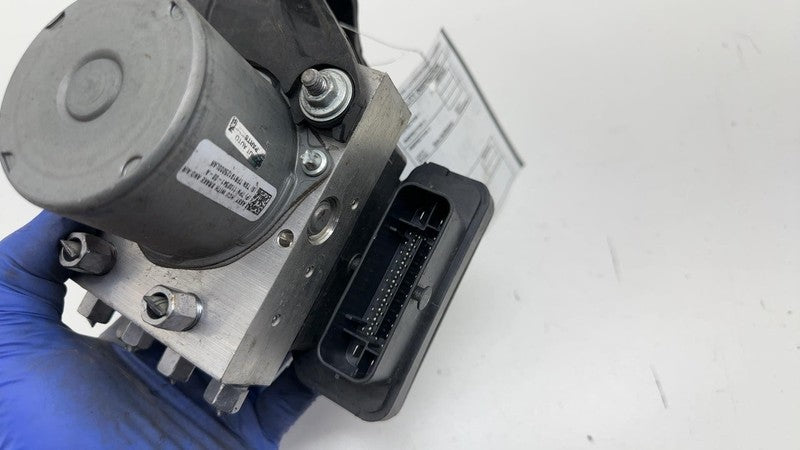 ⭕ 17-23 Tesla Model 3 Anti-Lock Brake System ABS Pump Module Unit 1044