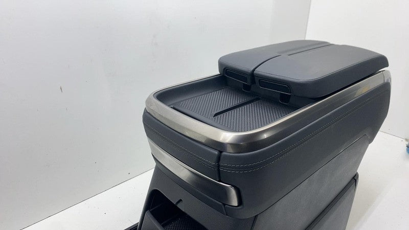 PT00242971C ⭕ 2025 Rivian R1S Front Floor Center Console Unit Black w/ Armrest Assembly OEM