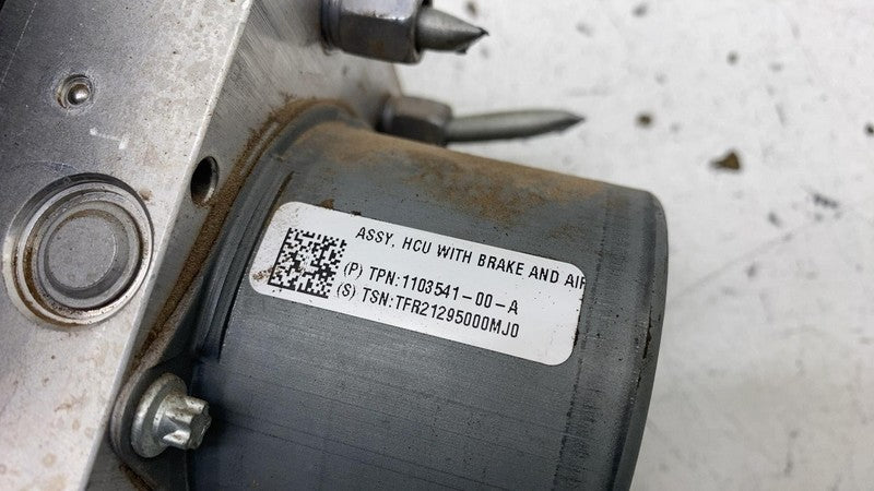 104474500B ⭕ 17-23 Tesla Model 3 Anti-Lock Brake System ABS Pump Module Unit 1044745-00-B
