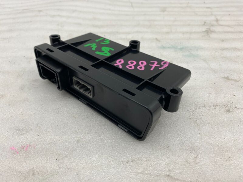100751200A 2012-2020 Tesla Model S MS Sunroof Controller Moon Roof Control Module Unit Assy