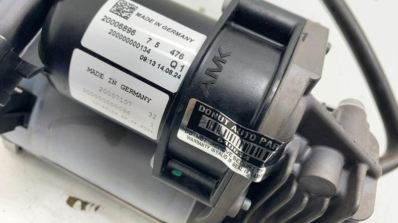 PT00563789-A ⭕ 2025 Rivian R1S Air Ride Suspension Compressor Pump w/ Hose Tube OEM Assembly