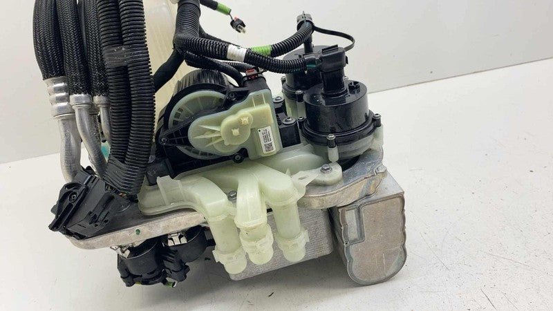 154990200C ⭕ 2021-2025 Tesla Model 3 Supermanifold Refrigerant Chiller w/ Coolant Reservoir