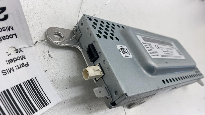1079749-00-E ⭕ 2017-2023 Tesla Model 3 Harman Becker Radio FM/HD Receiver Module 1079749-00-E