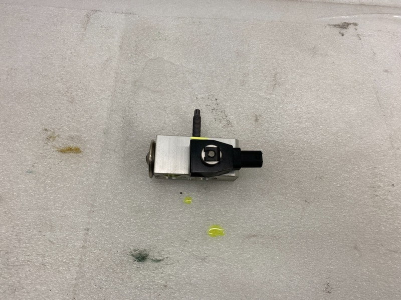 1101878 00 A ⭕ 17-22 Model 3 Air Conditioner HVAC Heater Core Valve Tube Sensor 1101878-00-A