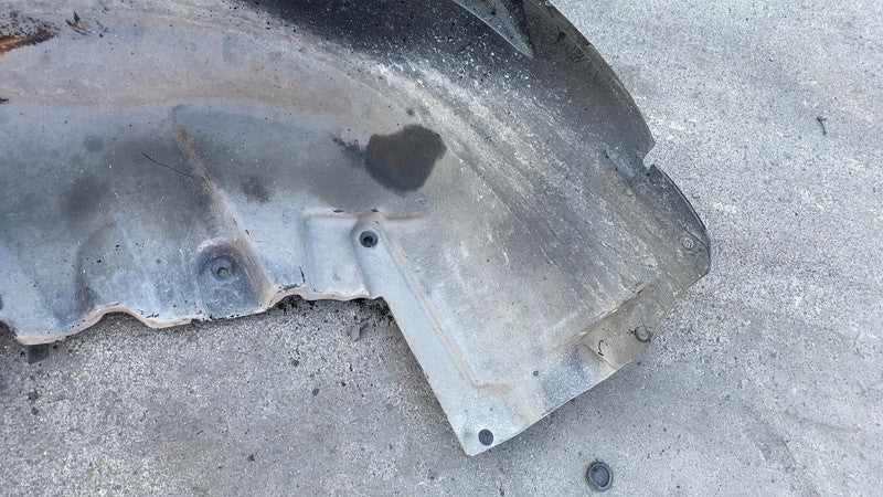 A 166 884 14 22 2016 Mercedes-Benz GLE350 Rear Inner Fender Liner Splash Guard Shield Right RH