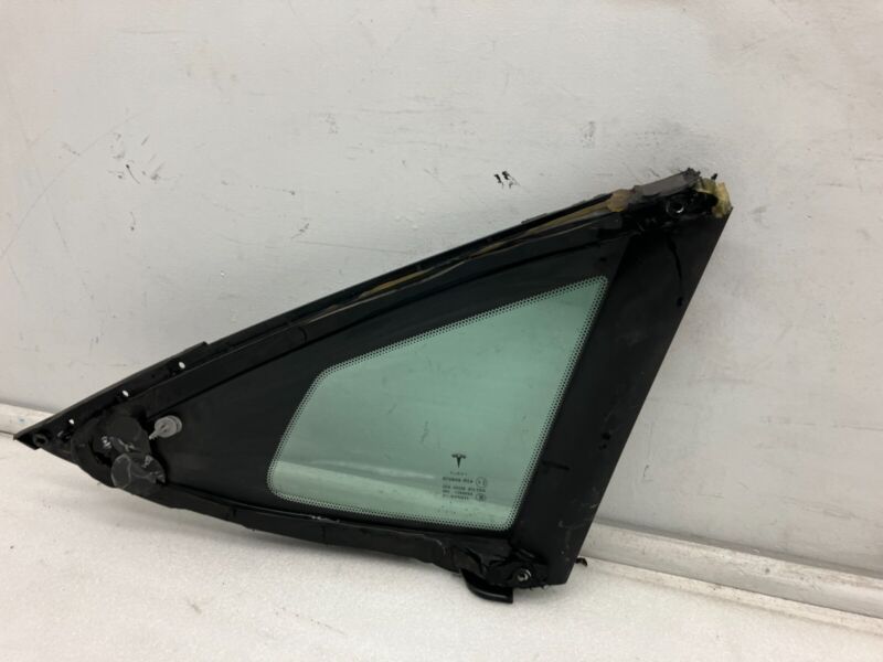 2012-2015 Tesla Model S MS Rear Driver Side Quarter Fixed Glass Left LH Assembly