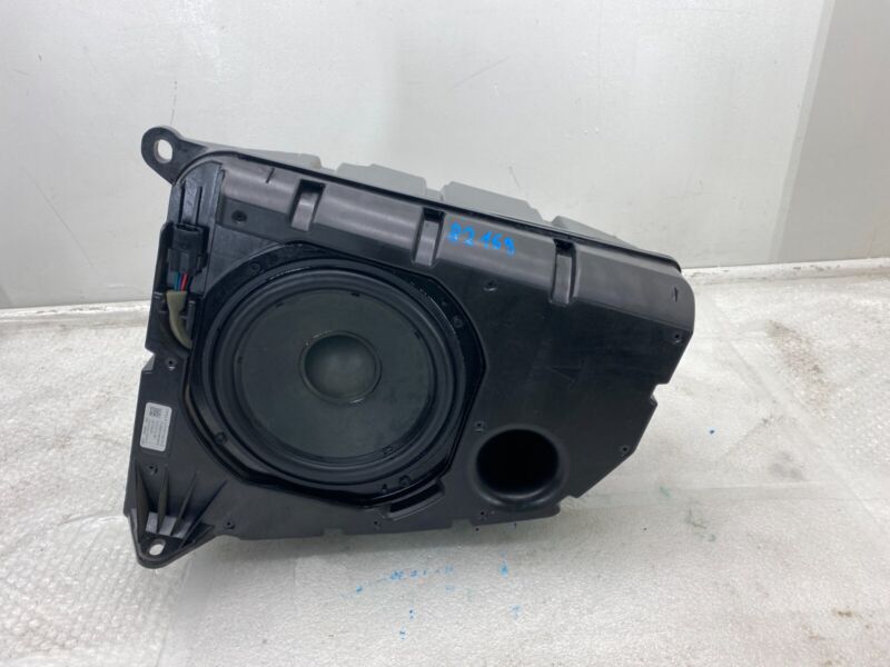 2020 2021 2022 2023 Tesla Model Y MY Audio Speaker Subwoofer Bass Box Assembly