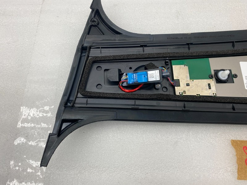 149424000A ⭕ 20-23 Model Y Left Exterior B-Pillar Applique Glass Trim LH AP3 1506885-00-E