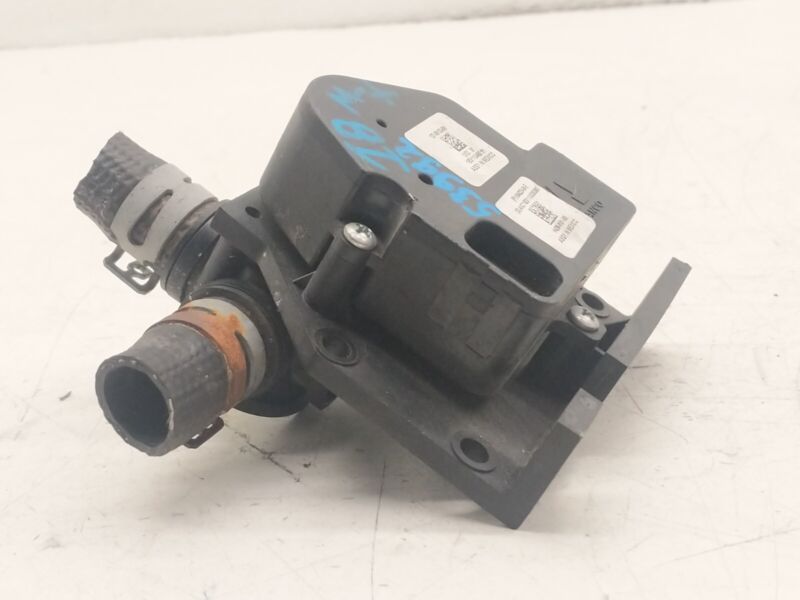 1064225 00 E 2016-2020 Tesla Model X 3-Way Coolant Valve Motor Actuator System 1064225-00-E
