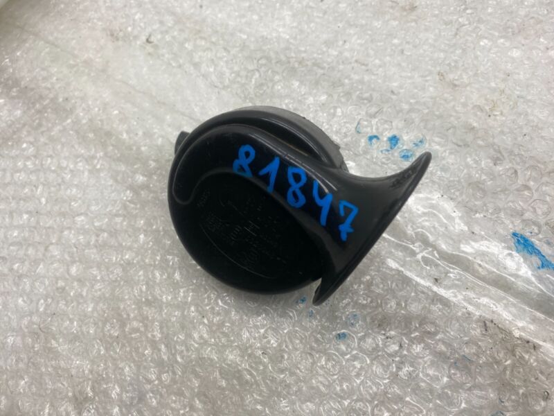E1 0020046 2012-2020 Tesla Model S MS Seger Low Pitch Tone Horn 12V 410 Hertz with Bracket
