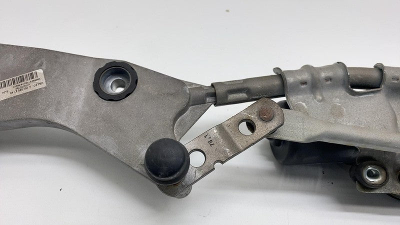 ⭕ 16-18 Mercedes-Benz GLE350 Front Windshield Wiper Linkage & Motor A1