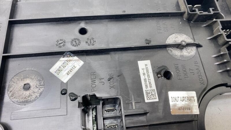 156745500C ⭕ 17-23 Model 3 Front Left Frunk Low Voltage Body Controller Module 1567455-00-C