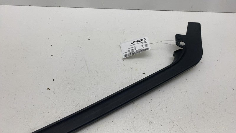 PT00001182-G ⭕ 2022-2024 Rivian R1T Front Right Side Door Interior Garnish Trim PT00001182-G
