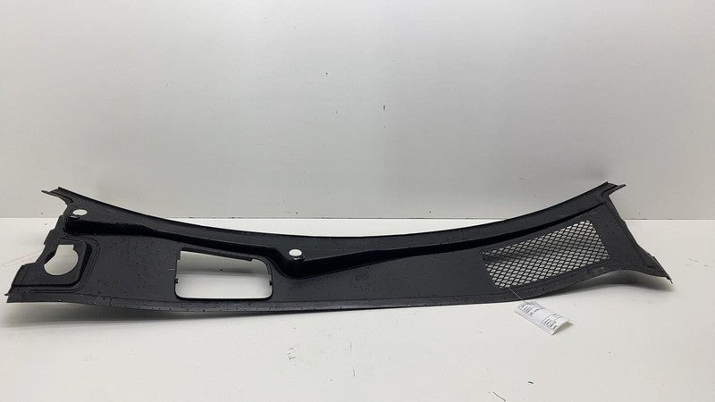9Y1.819.401.C ⭕ 2019-2024 Porsche Cayenne Front Windshield Cowl Cover Panel Assembly 9Y1819401