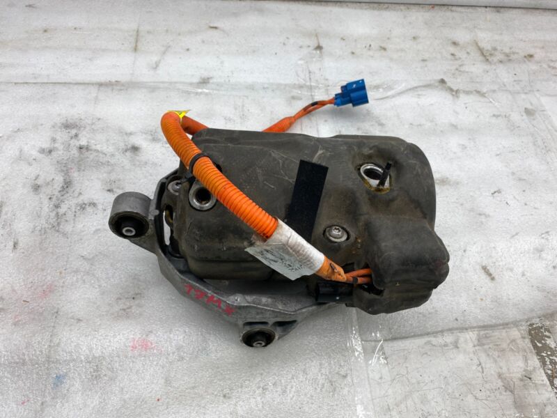 Does Not Apply 2016-2020 Tesla Model X Electric Air Conditioning A/C Compressor Pump w/ Bracket