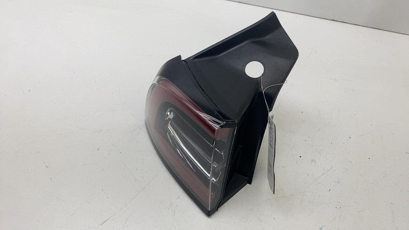1077397 ⭕ 2017-2022 Tesla Model 3 Rear Exterior Taillight Outer Tail Lamp Left 1077397