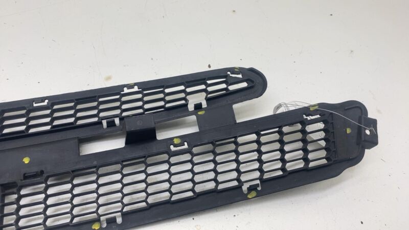 103821100A 2012-2015 Tesla Model S MS Front Bumper Lower Grille Mesh Assembly 1038211-00-A