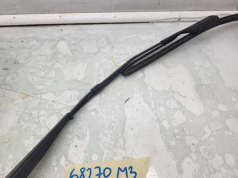 107672900C ⭕ 2017-2022 Tesla Model 3 Front Right Windshield Wiper Arm & Blade 1076729-00-C