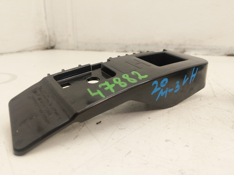 1083993 00 D 17-22 Model 3 Left/Right Under Taillamp Bumper Bracket 1083993-00-D/1083992-00-D