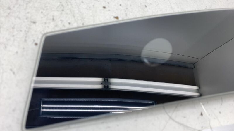 109230700B ⭕ 2016-2020 Tesla Model S Right B-Pillar Glass Applique & Camera RH 1092307-00-B