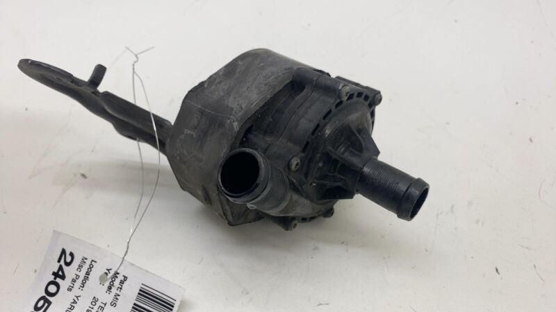 2016-2020 Tesla Model X MX Cooling System Auxiliary Coolant Water Pump Assembly