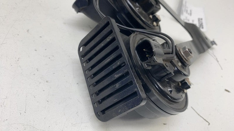 ⭕ 24-25 Chevrolet Silverado 1500 PAIR Hight & Low Pitch Sound Signal H